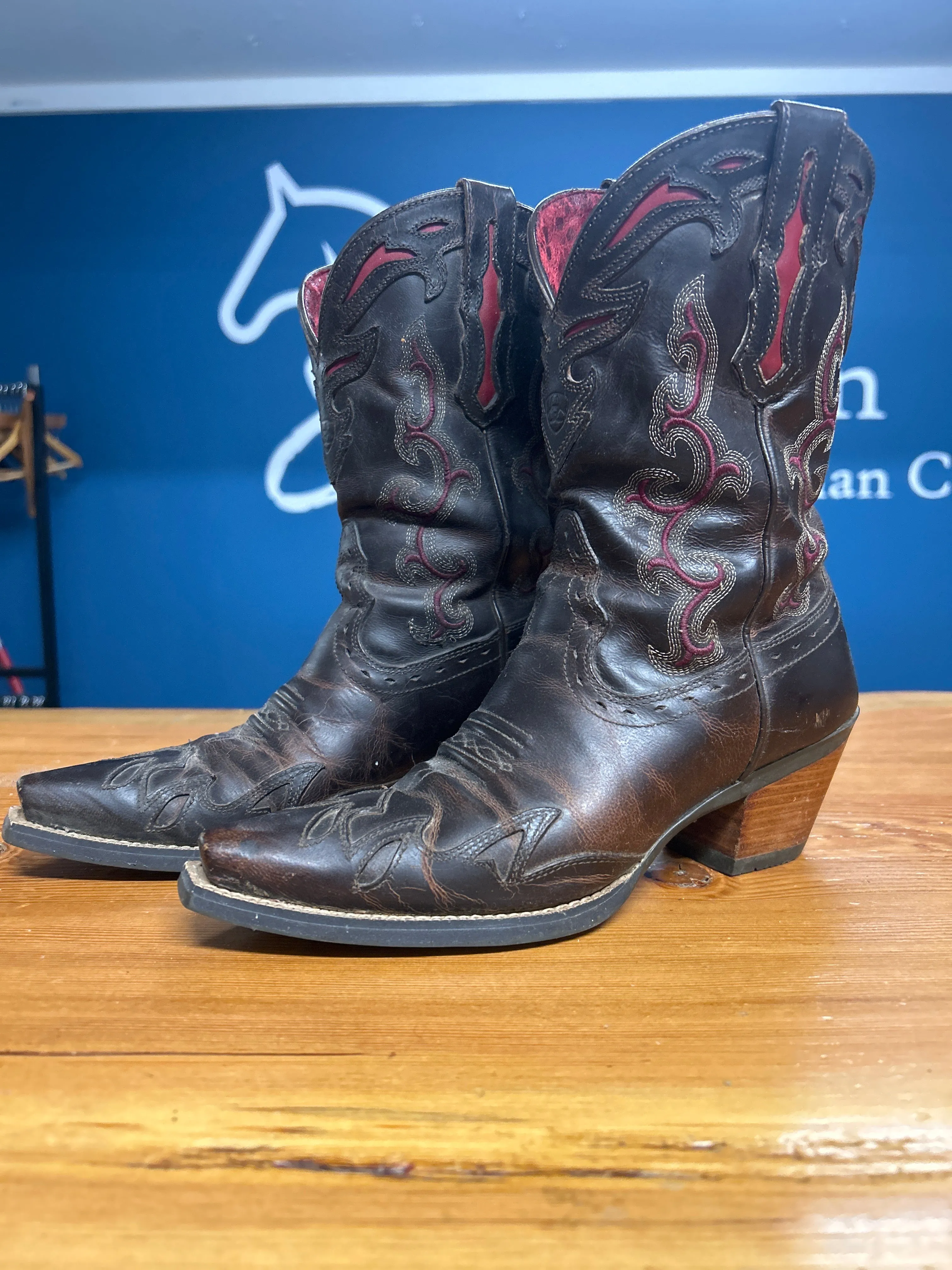 Ariat Boots Ladies 6