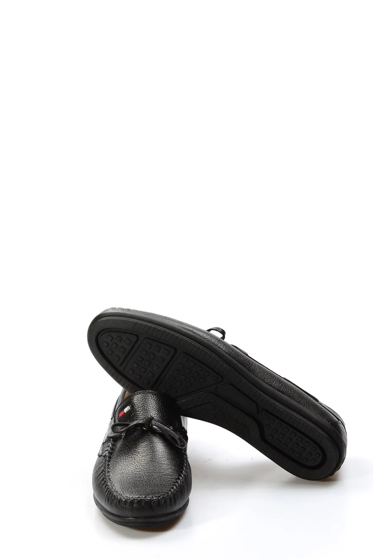 Men's Black Leather Loafers with Stylish Embellishments - Wessi