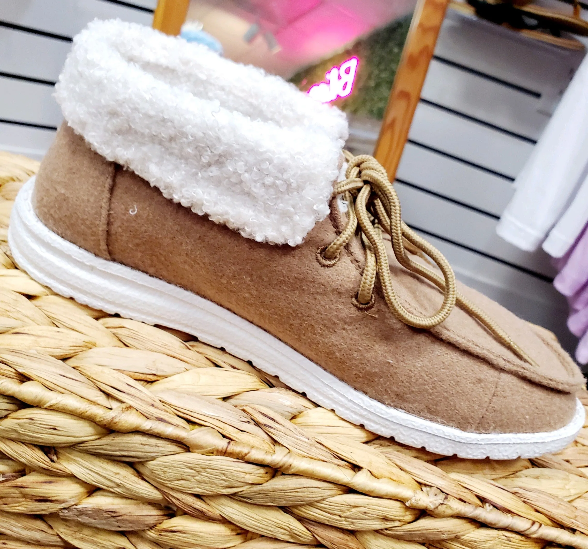 Sherpa Shoe